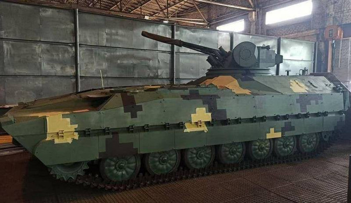 Theo ghi nhận sơ bộ, nguyên mẫu thử nghiệm của xe chiến đấu bộ binh (IFV) này sử dụng khung gầm pháo tự hành 2S1 Gvozdika cũ từ thời Liên Xô (dựa trên cơ sở MT-LB), nó được sản xuất tại Nhà máy máy kéo Kharkov.