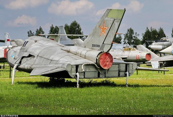 BOR-3 với nhiều sửa đổi khác nhau đã được phóng hai lần: vào tháng 5/1973 và tháng 7/1974. Nhờ một loạt thử nghiệm diễn ra từ năm 1969, các nhà khoa học đã đưa ra kết luận quan trọng nhất cho phép tiếp tục phát triển hệ thống xoắn ốc.