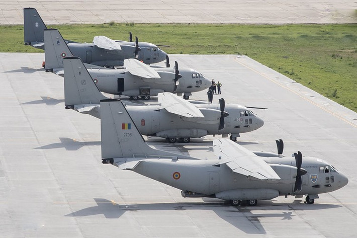 Chiếc C-27J Spartan gặp nạn được phát triển và sản xuất bởi tập đoàn Leonardo-Finmeccanica (Italy) từ cuối những năm 1990 với thiết kế khung thân giống với C-130J Super Hercules - phiên bản mới nhất hiện đại nhất dòng máy bay C-130, dùng chung hệ thống động cơ và hệ thống phụ.