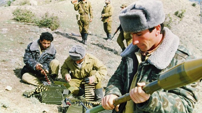 Hiện nay khu vực Ngoại Kavkaz - thị trường quan trọng của hàng hóa Nga đồng thời vẫn bị xem là vùng ảnh hưởng truyền thống của Moskva đã được thêm vào danh sách này.