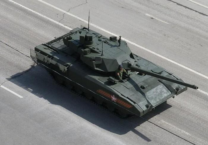 Điều đó cho thấy rõ ràng T-14 Armata đang gây thất vọng do thời gian hoàn thiện quá dài, khiến nó chưa chính thức đi vào phục vụ đã đối diện nguy cơ sớm trở nên lạc hậu trước đối phương.