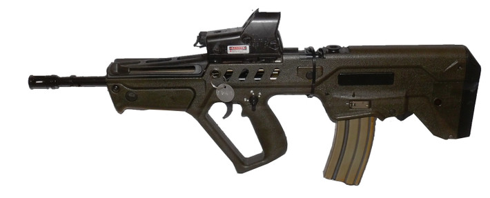 Đứng vị trí thứ ba là TAR-21 Tavor. Được sản xuất bởi Israel, hỏa lực, độ tin cậy, độ bền bỉ cũng như được thiết kế để sử dụng cho cả tay phải và tay trái là các điểm nổi trội của TAR-21. Hiện mẫu súng trường này được sử dụng rộng rãi trong các lực lượng quân sự toàn thế giới.