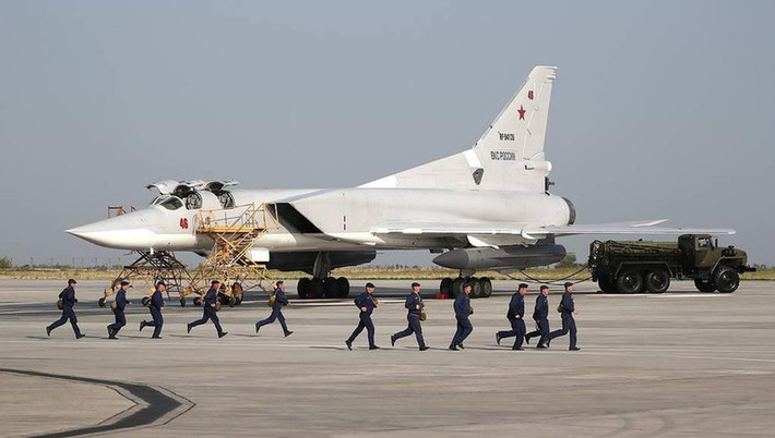 Tuy nhiên cần lưu ý rằng lần cuối cùng Tu-22M3 của Nga được phát hiện có mặt ở Iran là từ 3 năm trước, khi nó thực hiện các cuộc tấn công quy mô lớn vào những kẻ khủng bố tại Syria.