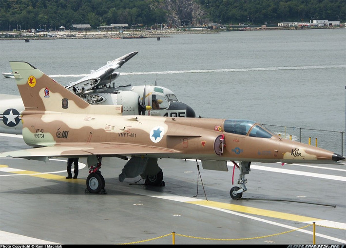 Lý do là bởi thực chất tiêm kích Kfir được phát triển dựa vào những cải tiến trên khung máy bay Mirage 5 với hệ thống điện tử hàng không của Israel và phiên bản động cơ phản lực turbin General Electric J79 do Israel chế tạo.