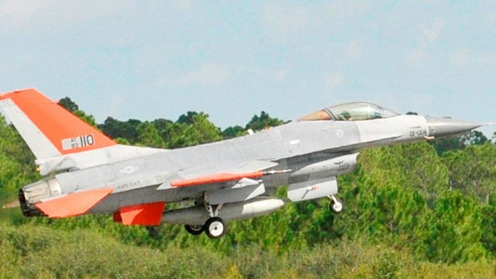 Với những công nghệ được trang bị, Không quân Mỹ tin rằng QF-16 sẽ trở thành chiếc UCAV chiến đấu không hề thua kém bất cứ chiến đấu cơ có người lái thế hệ 4 nào hiện nay.