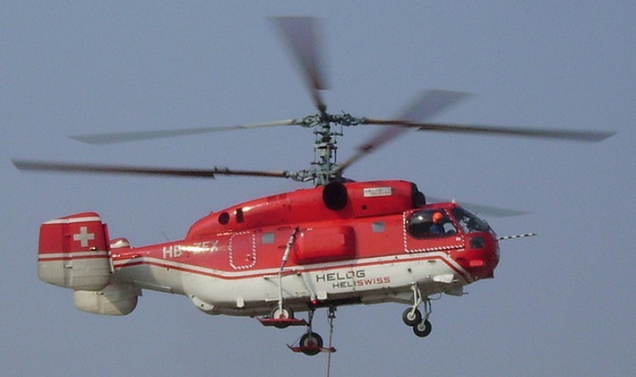 Trực thăng Ka-32T có trọng lượng rỗng 6.500 k, trọng lượng chở hàng thông thường 11.000 kg, trọng tải tối đa 12.600 kg. Đường kính rotor chính 15,9 m; chiều dài thân 11,3 m; chiều cao 5,4 m.