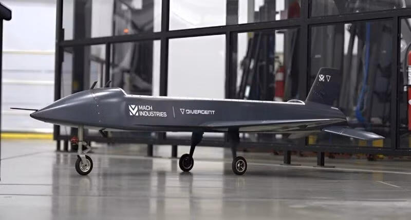 Chiếc máy bay mang tên Venom được thiết kế số hóa và in 3D toàn bộ khung thân, cánh, thân chính cùng các bề mặt điều khiển, thể hiện bước tiến vượt bậc trong sản xuất quốc phòng dựa trên phần mềm.