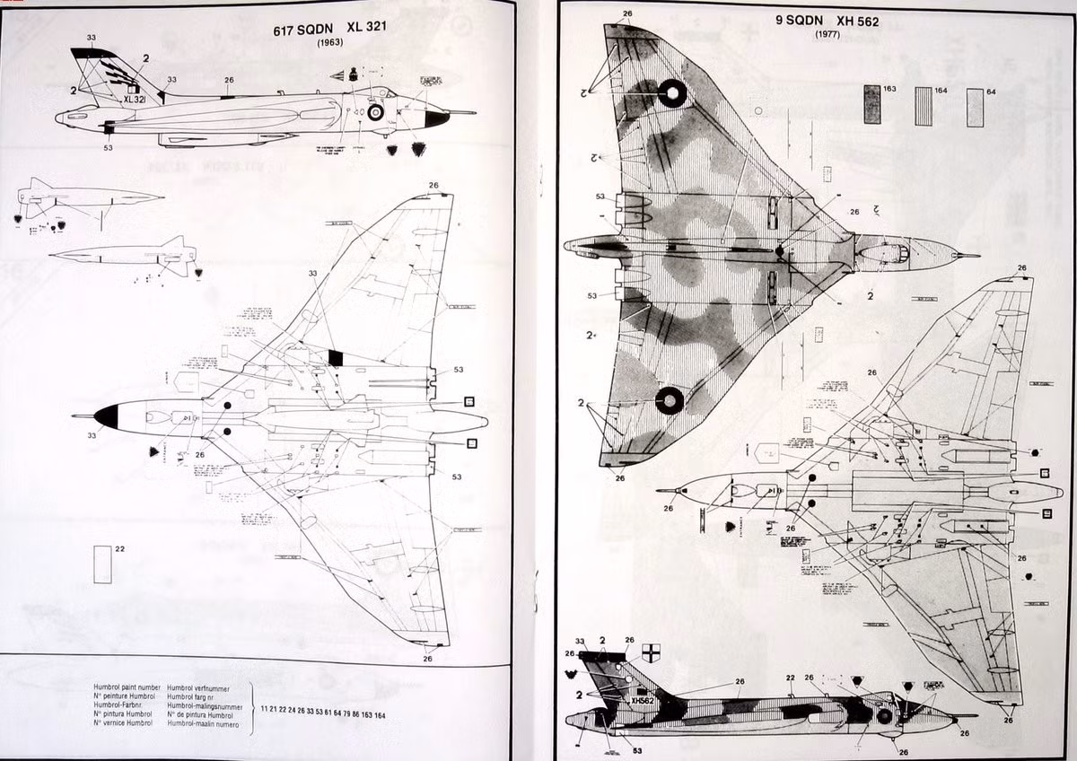 Avro Vulcan có chiều dài 29,59 m, sải cánh 30,18 m và chiều cao 7,95 m. Trọng lượng cất cánh tối đa của máy bay là 77.111 kg.