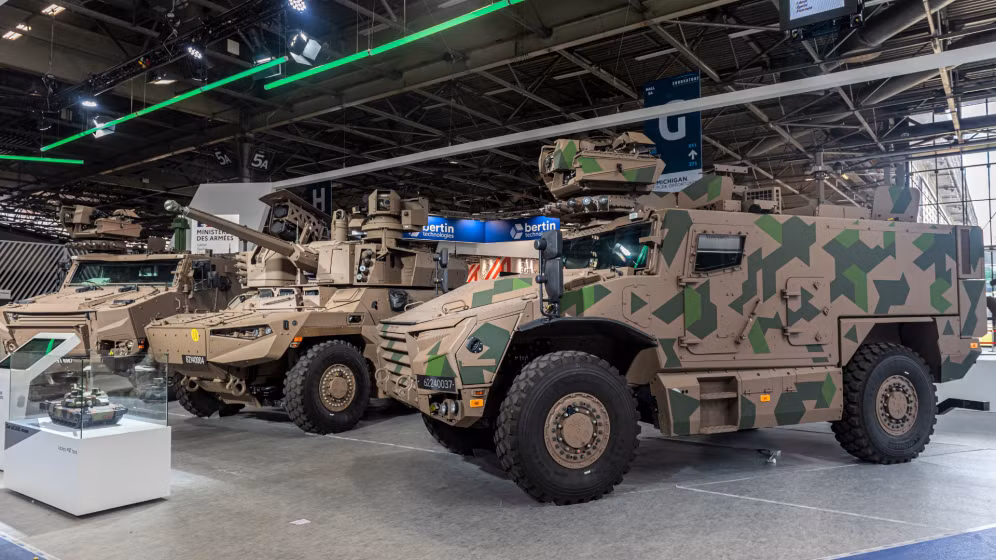 Nhân viên tham gia chương trình này đã trải qua khóa đào tạo chuyên sâu tại dây chuyền sản xuất SCORPION ở Roanne, Pháp, góp phần nâng cao chuyên môn đang được chia sẻ giữa các đồng nghiệp Bỉ.