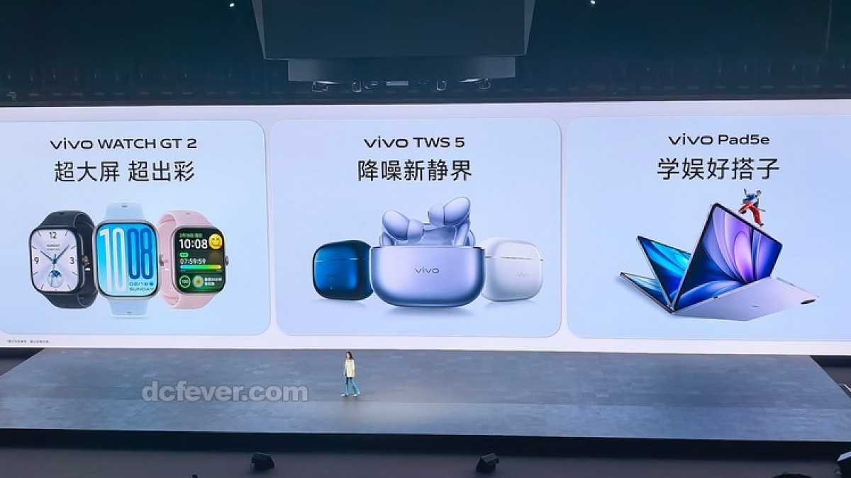 Đây là sản phẩm nằm trong hệ sinh thái thiết bị mới của vivo, ra mắt cùng máy tính bảng vivo Pad 5e và đồng hồ thông minh Watch GT 2, tuy nhiện chưa có thông tin liệu vivo có bán chính hãng mẫu tai nghe này tại thị trường Việt Nam trong tháng 11 tới hay không.