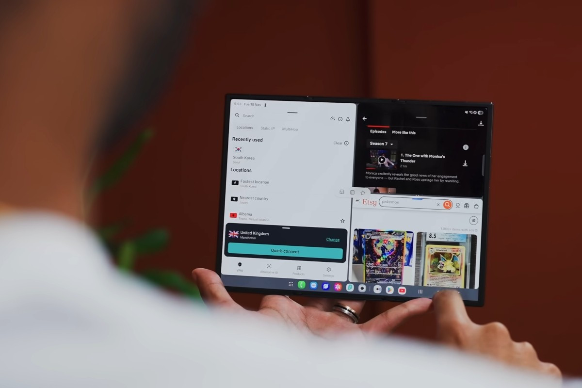 Samsung Galaxy Z TriFold được trang bị viên pin có dung lượng 5,600 mAh(tương tự Huawei Mate XT Ultimate), hiện chưa rõ Samsung sử dụng công nghệ pin gì, nhưng theo đồn đoán là Silicon Carbon. Khả năng sạc nhanh đã được nâng cấp từ 25W (trên Galaxy Z Fold7) lên mức 45W, tương tự như các mẫu Galaxy S Ultra của Samsung hiện nay. Máy vẫn hỗ trợ sạc không dây với công suất tối đa 15W.