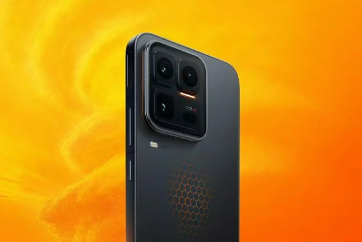 iQOO sẽ ra mắt mẫu điện thoại cao cấp iQOO 15 Ultra tại Trung Quốc vào đầu tháng Hai. Chiếc điện thoại này được trang bị chip Snapdragon 8 Elite Gen 5, màn hình AMOLED LTPO lớn với độ phân giải 2K và ba camera 50 MP ở mặt sau. Pin của máy có dung lượng 7.400 mAh hỗ trợ sạc không dây 100W, đặc biệt một số nguồn tin cho biết máy sẽ hỗ trợ sạc dây lên đến 200W.