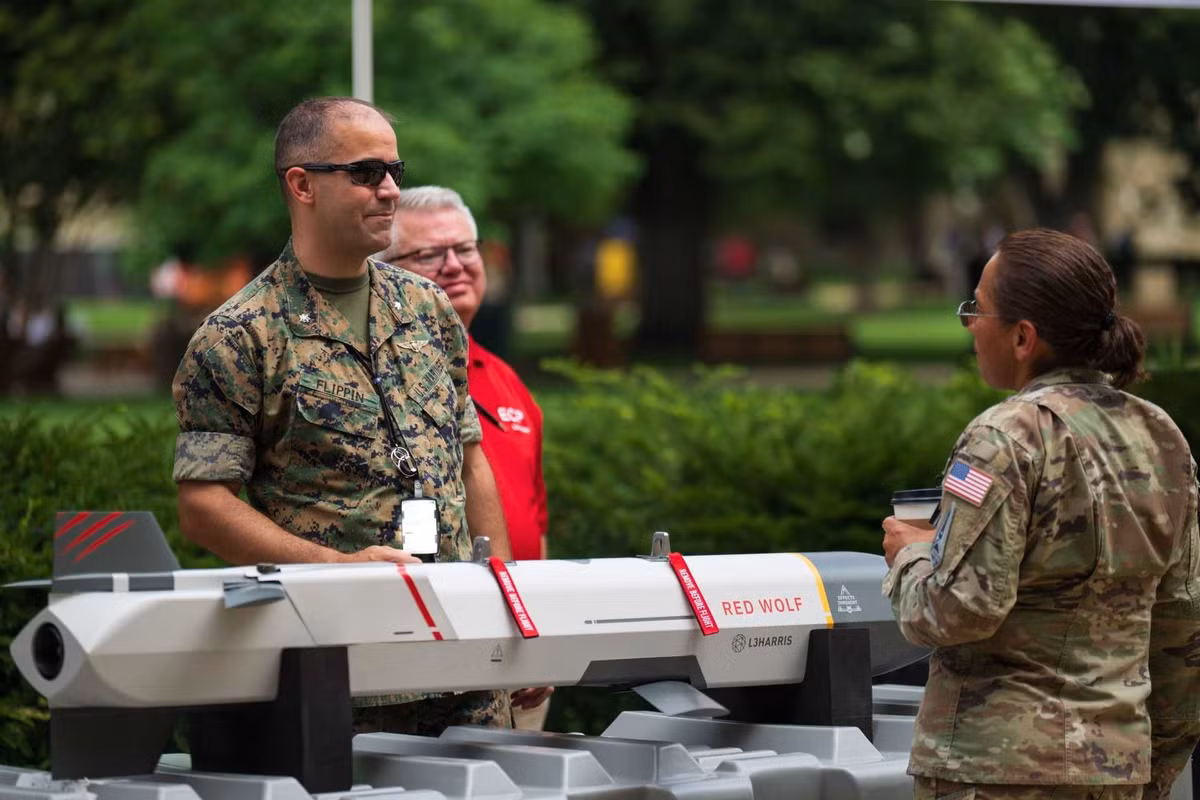 Với chi phí ước tính khoảng 300.000 đô la cho mỗi đơn vị, L3Harris được cho là đang đặt mục tiêu sản xuất tới 1.000 tên lửa mỗi năm. Red Wolf thúc đẩy nỗ lực của Lầu Năm Góc nhằm tăng cường kho dự trữ hạn chế các loại vũ khí tấn công tầm xa đắt tiền trong một cuộc xung đột kéo dài giữa các cường quốc ngang tầm.