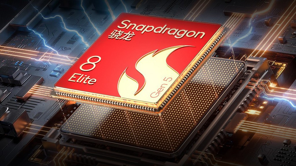 Về cấu hình, máy tính bảng được trang bị bộ xử lý Snapdragon 8 Elite Gen 5, mang lại hiệu năng cao cấp với điểm số AnTuTu ấn tượng lên đến 4,53 triệu. Con chip này được kết hợp với RAM LPDDR5T tốc độ 10.667Mbps và bộ nhớ UFS 4.1 Pro. Máy tính bảng hỗ trợ RAM lên đến 24GB.