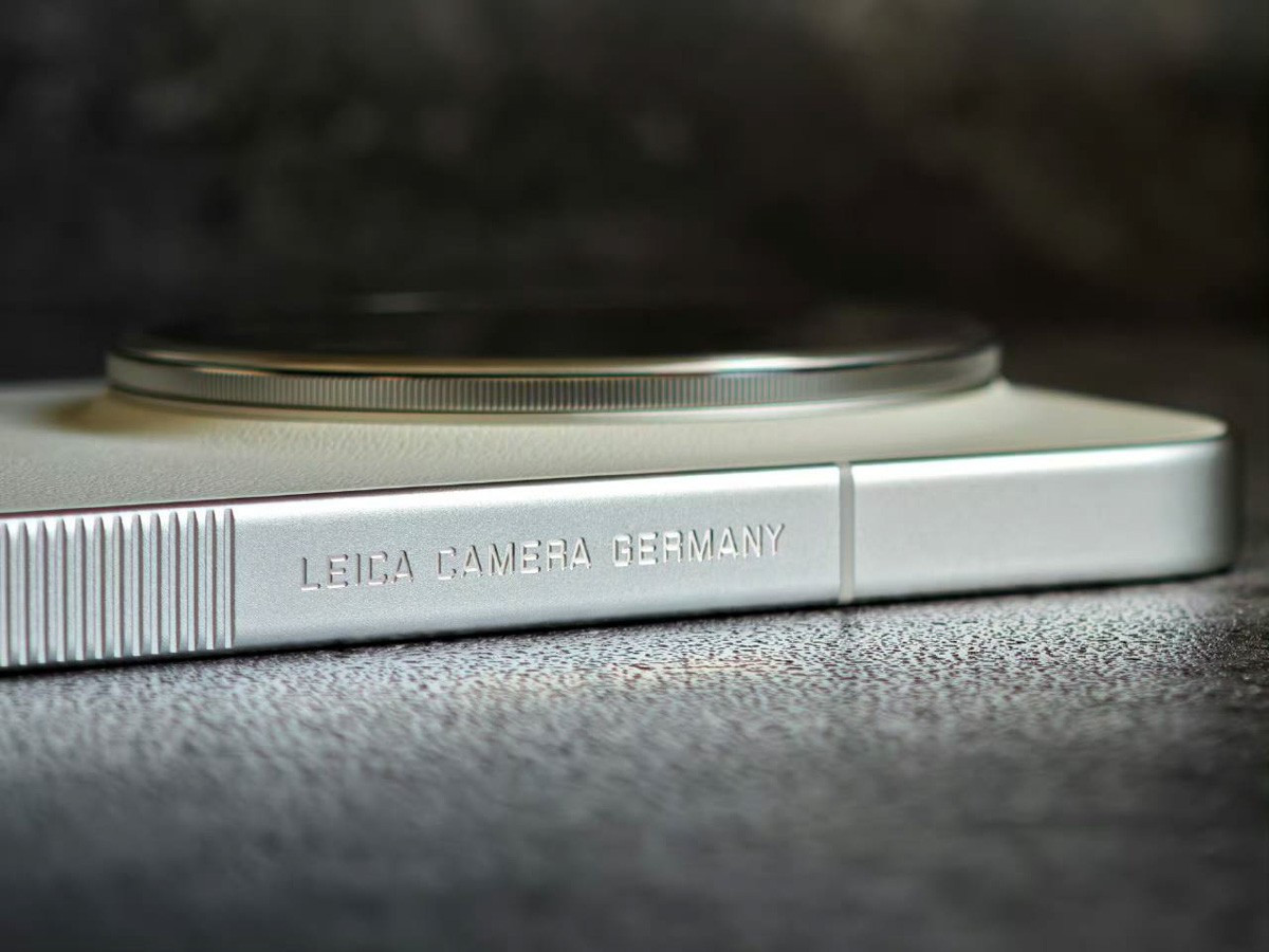 Sự việc bắt nguồn từ một video "mổ bụng" chiếc Xiaomi 17 Ultra phiên bản Leica được đăng tải trên mạng xã hội.