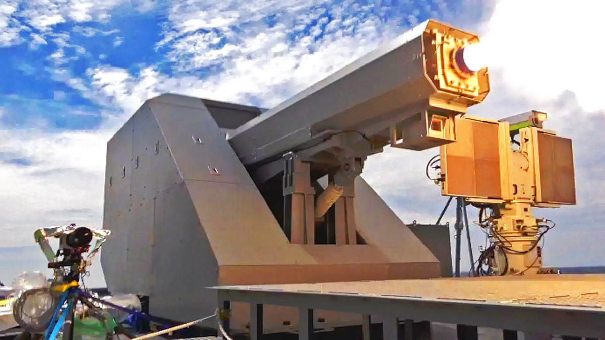 Việc Nhật Bản thử nghiệm thành công pháo điện từ đưa nước này đến gần hơn đến việc trở thành quốc gia đầu tiên triển khai hệ thống vũ khí tiên tiến này trong biên chế, Theo The Japan Times ngày 11/9.