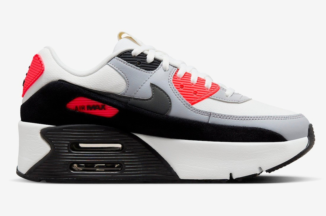 Tuy nhiên, AIR SNES chỉ là sản phẩm tạo ra một lần duy nhất để kỷ niệm cột mốc 35 năm, không được bán ra thị trường.