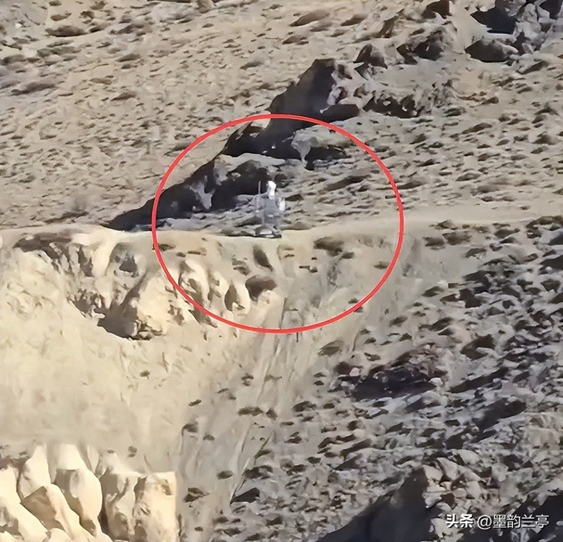 Hình ảnh robot canh phòng của Trung Quốc trong video phía Ấn Độ quay đưa lên mạng. Ảnh: Toutiao.