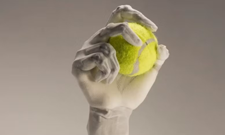 Điều gây chấn động hơn cả là chi phí để sản xuất ra một bàn tay Clone Hand chưa tới 2800 đô la Mỹ (tương đương khoảng 73,7 triệu đồng).