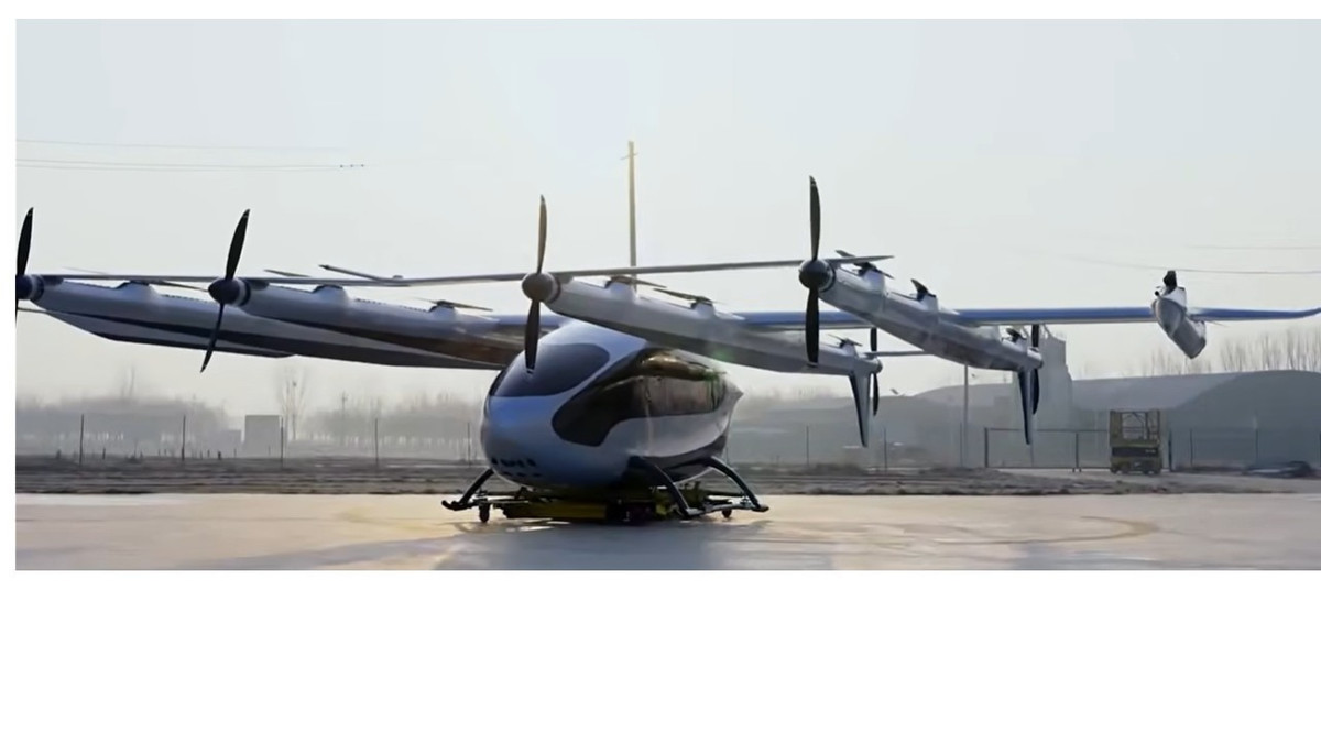 Công ty có trụ sở tại Thượng Hải này đã ra mắt Matrix - một mẫu máy bay điện cất và hạ cánh thẳng đứng (eVTOL) thuộc phân khúc 5 tấn. AutoFlight cho biết đây hiện là eVTOL lớn nhất thế giới, sau khi mẫu máy bay này hoàn tất chuyến bay trình diễn tại cơ sở thử nghiệm ở Côn Sơn, thành phố giáp ranh Thượng Hải.