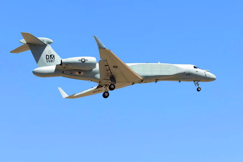 Cuối tháng 1 vừa qua, căn cứ không quân Ramstein (Đức) đã đón một chiếc EA-37B “Compass Call II” - máy bay tác chiến điện tử chiến lược mới mạnh nhất thế giới của quân đội Mỹ - từ Bermuda bay vượt Đại Tây Dương tới hạ cánh rồi chuyển sang căn cứ Jordan.