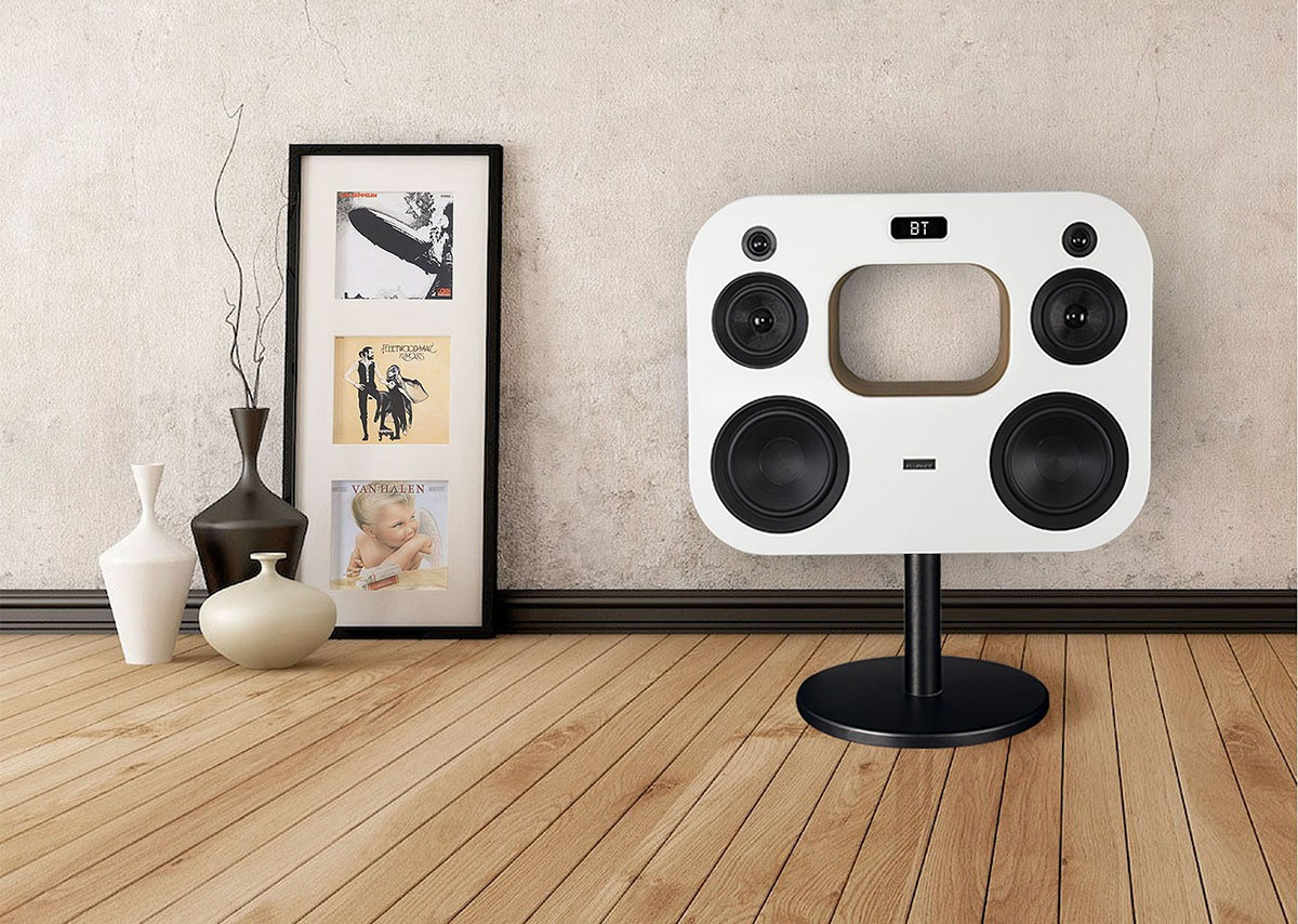 Với vẻ ngoài khá độc đáo, Fluance Fi70 đạt 72 điểm từ Consumer Reports, cùng với điểm 4 về chất lượng âm thanh, tính dễ sử dụng và tính linh hoạt. Với thiết kế âm thanh ba chiều, loa được trang bị hai loa siêu trầm 8 inch, loa tweeter neodymium và củ loa trung âm 5 inch dệt từ sợi thủy tinh, mang đến âm thanh đầu ra như trong rạp hát. Những chiếc loa này tái tạo mọi chi tiết nhỏ nhất từ ​​giọng hát đến tiếng trống đá với độ hoàn hảo tối đa, mang đến cho bạn trải nghiệm âm thanh sống động như thật.