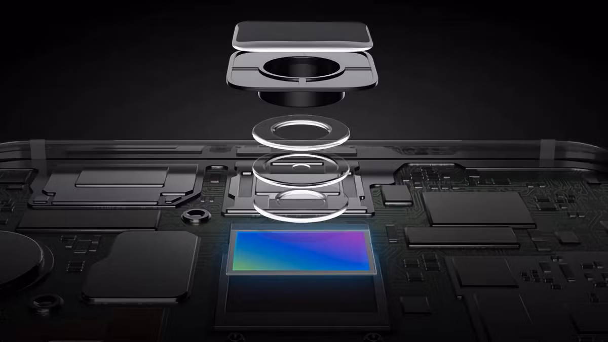 Cảm biến có kích thước 1/1.56 inch và tích hợp hàng loạt công nghệ xử lý ánh sáng tiên tiến như Front Deep Trench Isolation (FDTI) và Dual Vertical Transfer Gate (D-VTG), giúp mỗi điểm ảnh thu nhận nhiều ánh sáng và chi tiết hơn.