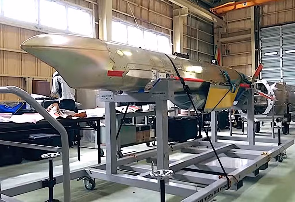 Ở dạng hiện tại, tên lửa chống hạm cận âm New SSM được trang bị một động cơ phản lực cánh quạt XKJ301-1 dựa trên thiết kế KJ300 của KHI, vốn được phát triển để sử dụng trên tên lửa hành trình, cũng như máy bay không người lái.