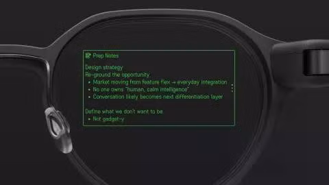 Kính thông minh trông... như kính là cách họ mô tả về G2. Những năm gần đây, các dòng kính thông minh - đặc biệt là Ray-Ban của Meta - mở rộng theo hướng tích hợp camera, micro và kết nối mạng xã hội. Việc này khiến cho kính trở nên cồng kềnh và trông không tự nhiên. Với G2, chỉ có người dùng mới thấy khác.