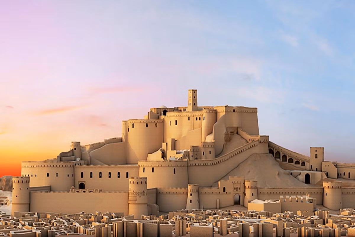 Trong những năm gần đây, thiên tai, tình hình khu vực và lệnh trừng phạt quốc tế đã đặt ra những thách thức thực sự đối với việc bảo vệ một số di tích lịch sử. Việc tái thiết Lâu đài Bam và Cảnh quan Văn hóa của nó sau trận động đất năm 2003 đã trở thành một ví dụ quan trọng về hợp tác quốc tế trong bảo vệ di sản.