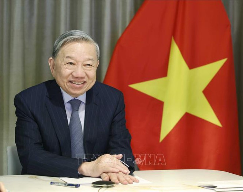 Tổng Bí thư Tô Lâm điện đàm với Thượng nghị sĩ Mỹ Steve Daines - Ảnh: Thống Nhất/TTXVN