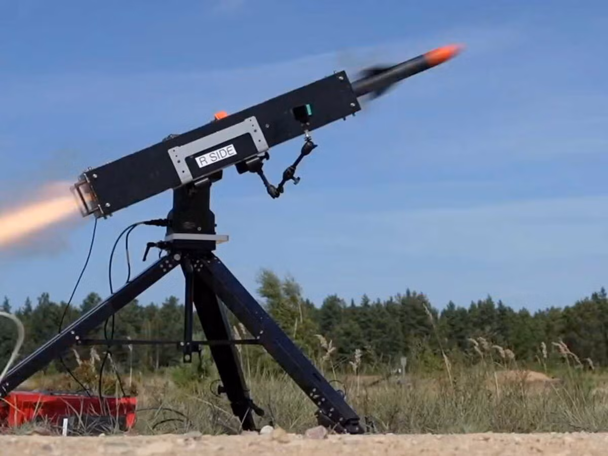 Theo các công ty, khả năng phòng không được phát triển chung này sẽ cung cấp “các giải pháp hiệu quả hơn, có khả năng mở rộng và linh hoạt hơn” để bảo vệ quân nhân và các địa điểm cơ sở hạ tầng trọng yếu trên khắp châu Âu, đồng thời cho biết sự hợp tác này sẽ mở ra các cơ hội xuất khẩu toàn cầu.