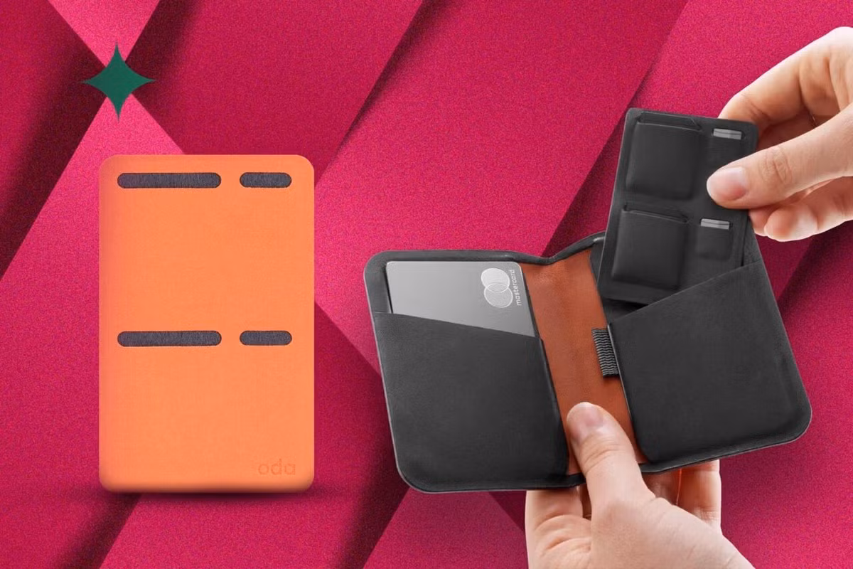 Giá đỡ thẻ nhớ nhé ví. Bất cứ khi nào thẻ nhớ máy ảnh của bạn đầy hoặc bị hỏng, bạn sẽ luôn có một vài thẻ nhớ dự phòng trong ví với chiếc túi mỏng này từ Oda. Những chiếc thẻ nhớ sẽ không bị thất lạc hoặc rơi ra như khi người dùng cứ thế nhét bừa vào ví. Bạn cũng có thể tự làm để tặng hoặc mua với giá chỉ dưới 100 nghìn đồng.