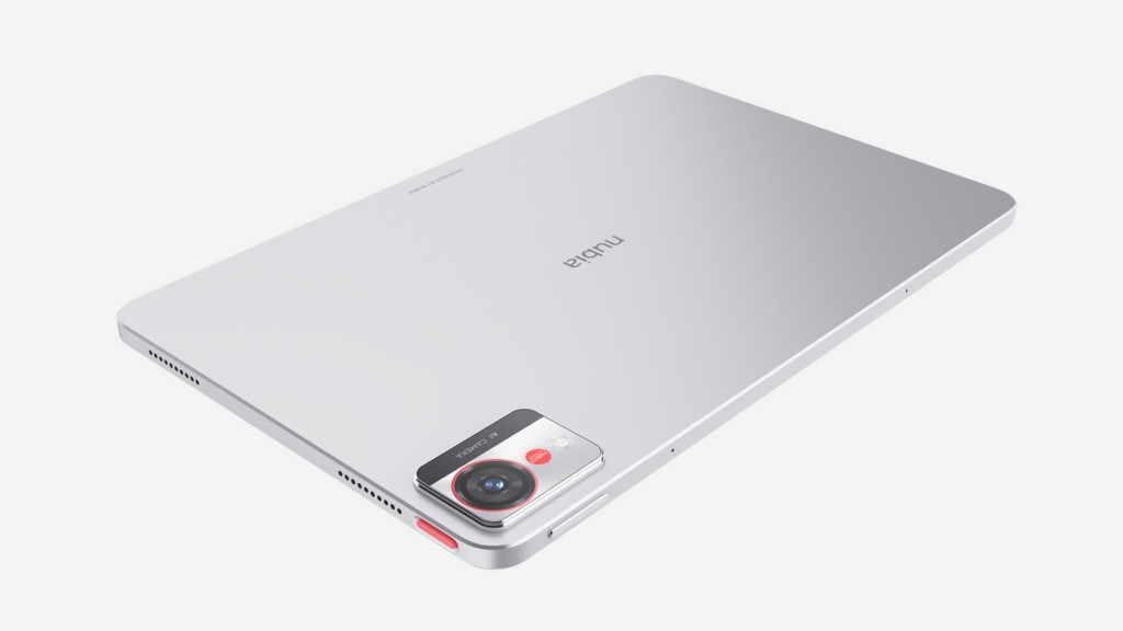 ZTE cũng xử lý rất tốt phần tiếp giáp giữa mặt lưng và viền bằng cách vát cong 45 độ, nên dù máy vuông nhưng mình cầm lâu không bị cấn tay hay khó chịu.