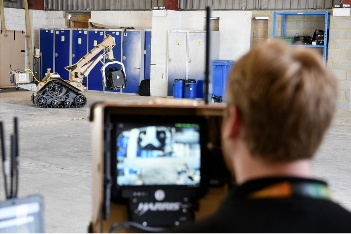 Giải thưởng này được trao vài năm sau khi Không quân Hoa Kỳ mua 170 robot T7 vào năm 2021 cho chương trình xử lý vật liệu nổ của mình.