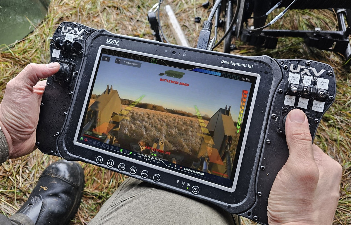 View - Anh biến xe chiến đấu bộ binh Warrior thành robot dò mìn | Báo Tri thức và Cuộc sống - TIN TỨC PHỔ BIẾN KIẾN THỨC 24H