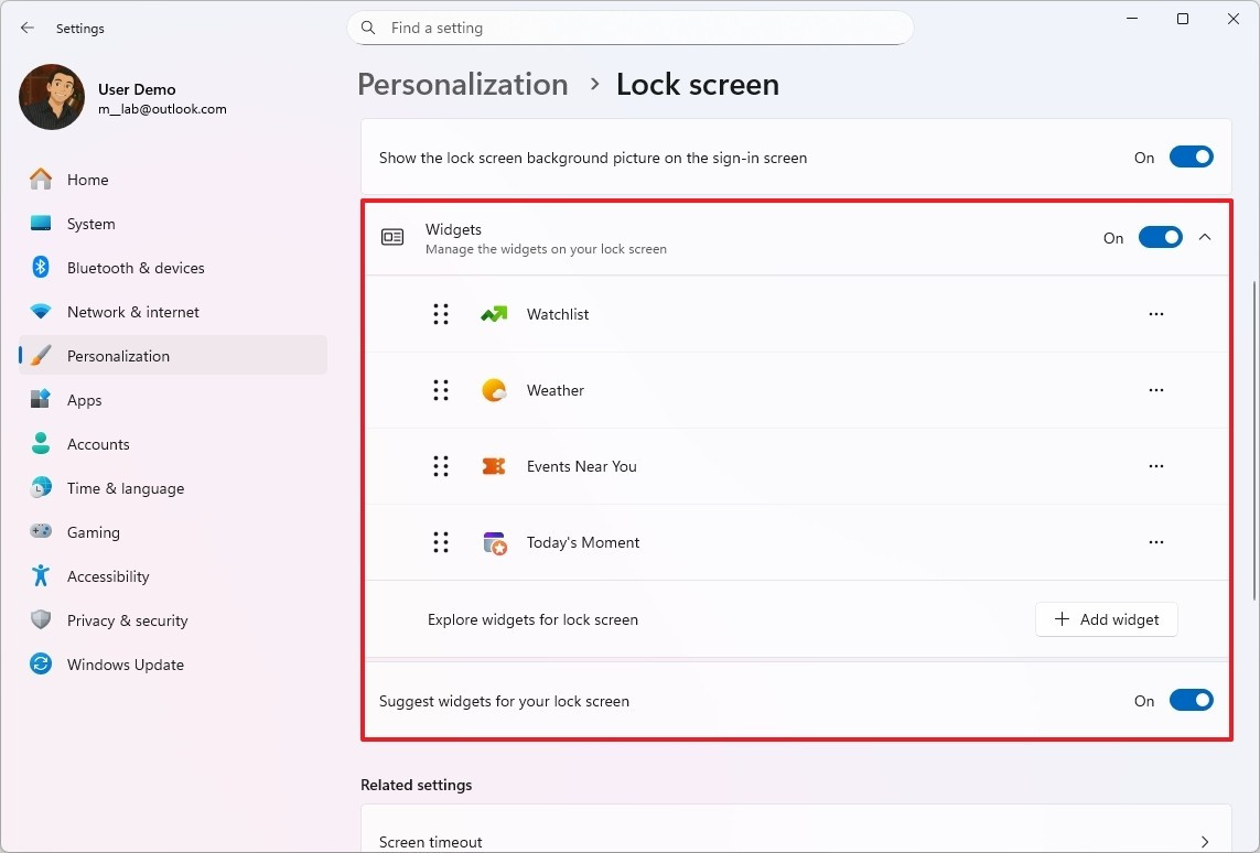 Để kiểm soát các tiện ích xuất hiện trên Màn hình khóa, hãy mở Cài đặt &gt; Cá nhân hóa &gt; Màn hình khóa , sau đó, trong phần cài đặt "Tiện ích" , hãy bật hoặc tắt tính năng này. Ngoài ra, bạn có thể thêm, xóa và tùy chỉnh widget. Nếu bạn bật tùy chọn "Gợi ý widget cho màn hình khóa" , hệ thống sẽ tự động chọn ngẫu nhiên bốn widget cho bạn.