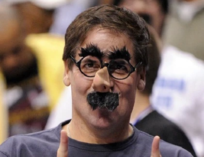 Dị hợm đại gia và thời trang thảm họa