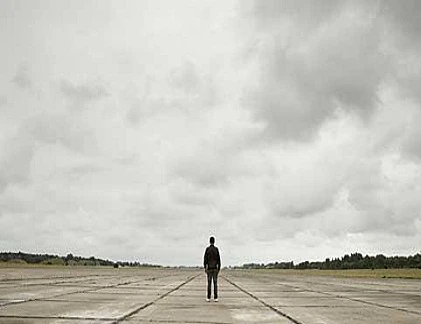 Sân bay tiền tấn bị bỏ hoang