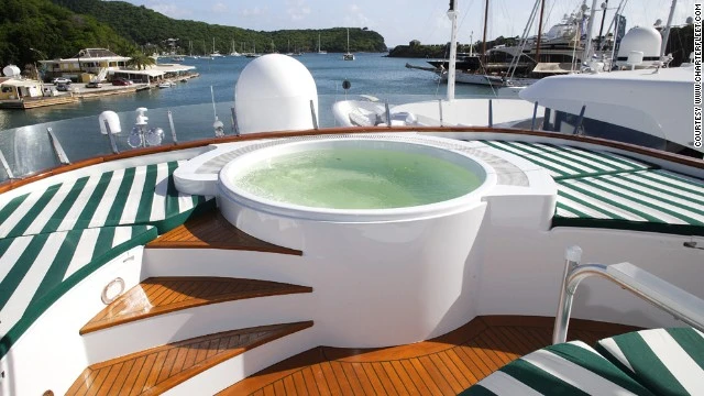 Đại gia phố Wall sống xa hoa thế nào?