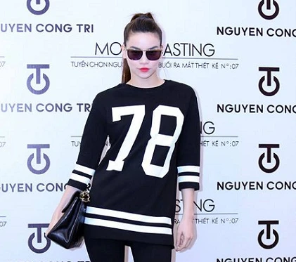 Hà Hồ diện cây đen đi chấm thi người mẫu