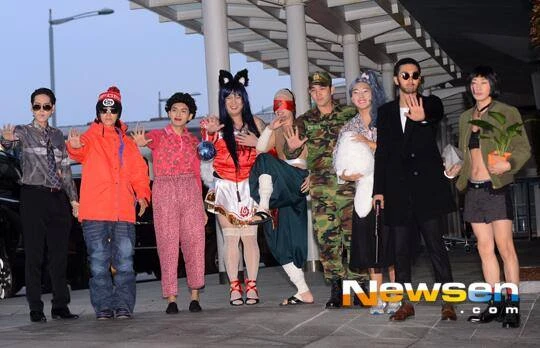 Super Junior bộ dạng kì dị trong ngày kỷ niệm