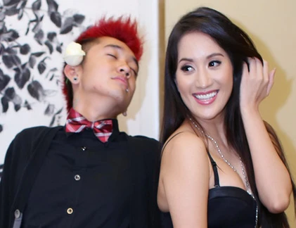 Hết phiền muộn, Khánh Thi lại tình tứ bên trai trẻ