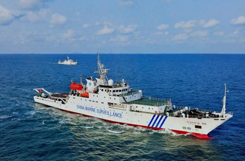 Tàu Hải giám-50 trước khi được sáp nhập vào Cảnh sát biển Trung Quốc (hay gọi là Hải cảnh) vào năm 2013.