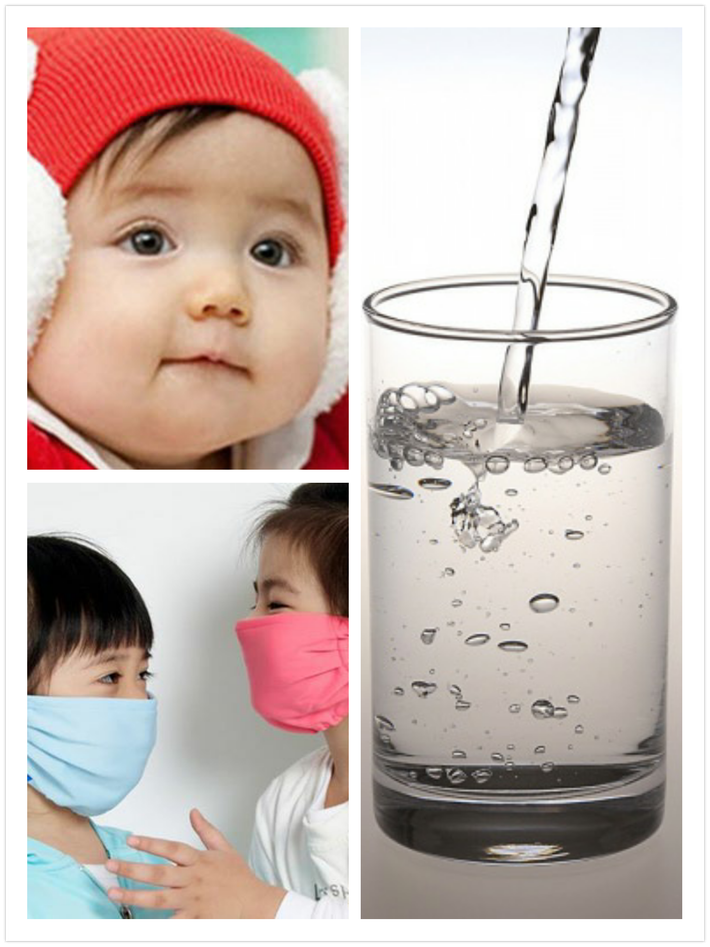 Lưu ý: Dù bệnh của con đã chữa khỏi thì khi đi ra ngoài các mẹ luôn phải đeo khẩu trang cho con. Buổi sáng và tối nên dùng nước muối biển xịt rửa mũi. Hạn chế tối đa cho con bơi vì nước bể bơi rất dễ gây dị ứng. Mùa đông phải luôn giữ ấm cơ thể, ra ngoài phải đội mũ kín tai, đeo khẩu trang và quàng khăn ấm. Nên uống nhiều nước lọc (nước ấm), tránh các loại nước kích thích các mẹ nhé!