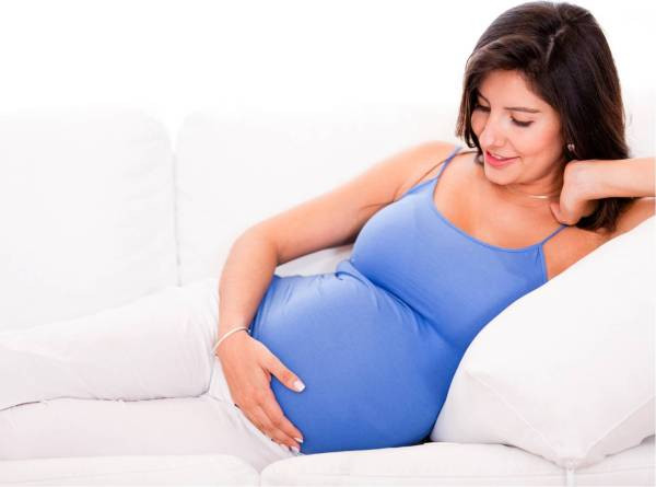 Mẹ có tiền sử dị ứng protein sữa bò: Trẻ sinh ra từ những bà mẹ này nếu được nuôi sớm bằng sữa công thức sẽ có nguy cơ dị ứng sữa bò cao.
