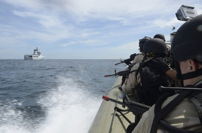 Theo chỉ huy tàu hộ vệ USS Rodney M. Davis thì cuộc tập trận lần này nhằm tăng cường mối quan hệ đối tác giữa hai nước, cũng như giữa Mỹ và các nước tham gia tập trận Carat Brunei.