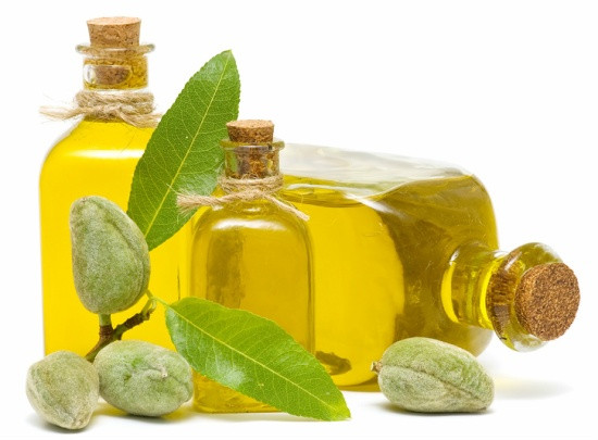 Dầu hạnh nhân: 150ml(Bạn có thể thêm dầu bơ, thầu dầu, bơ hạt mỡ... tùy thích với lượng bằng dầu hạnh nhân).