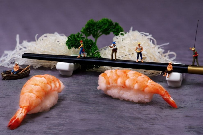 Sushi khổng lồ.