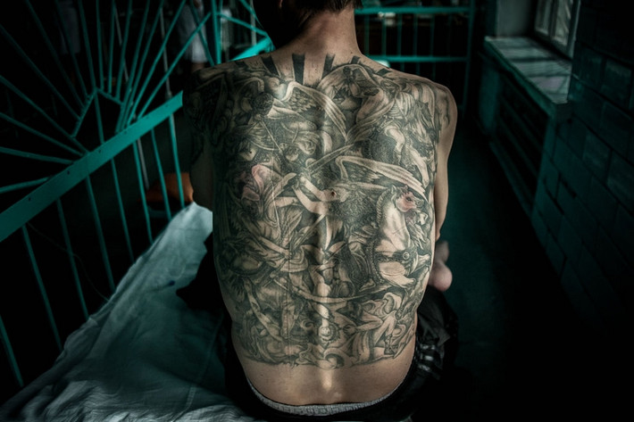 Cơ thể chỉ còn da bọc xương.